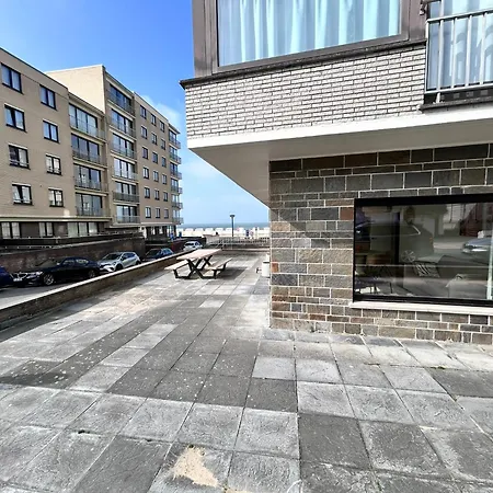 Apartment Met Zeezicht Koksijde